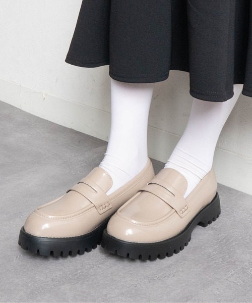 Fabby fabby(ファビィーファビィー)の「トラックソールローファー(ローファー・レディース・ベージュ系その他/ブラック系その他/ブラック・SMALL/MEDIUM/LARGE)」の20枚目の写真