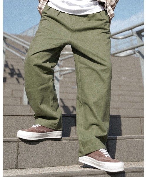 #Re:room（リルーム）の「ヘビーチノツータックワイドパン（チノパンツ・メンズ・ブラック/カーキ/オフホワイト・SMALL/MEDIUM）」の3枚目の写真