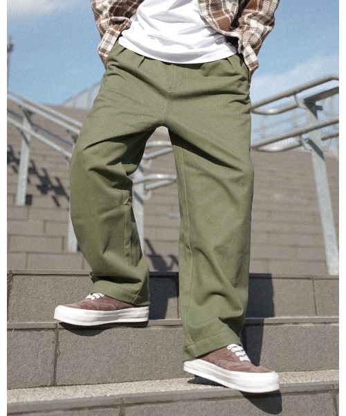 #Re:room（リルーム）の「ヘビーチノツータックワイドパン（チノパンツ・メンズ・ブラック/カーキ/オフホワイト・SMALL/MEDIUM）」の11枚目の写真