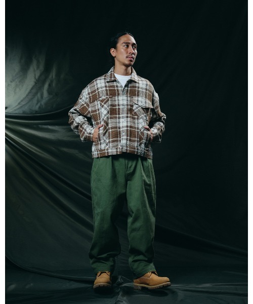 #Re:room（リルーム）の「ヘビーチノツータックワイドパン（チノパンツ・メンズ・ブラック/カーキ/オフホワイト・SMALL/MEDIUM）」の5枚目の写真