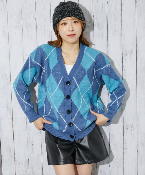 GORGE（ゴージ）の「《大柄アーガイル×ゆるシルエット》レディース ニットカーディガン レトロ 秋冬（カーディガン/ボレロ・レディース・ブルー/ブラウン/アイボリー・F）」の3枚目の写真