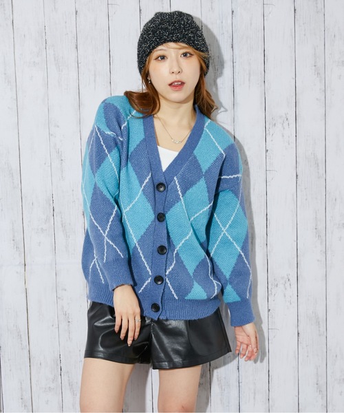 GORGE（ゴージ）の「《大柄アーガイル×ゆるシルエット》レディース ニットカーディガン レトロ 秋冬（カーディガン/ボレロ・レディース・ブルー/ブラウン/アイボリー・F）」の8枚目の写真
