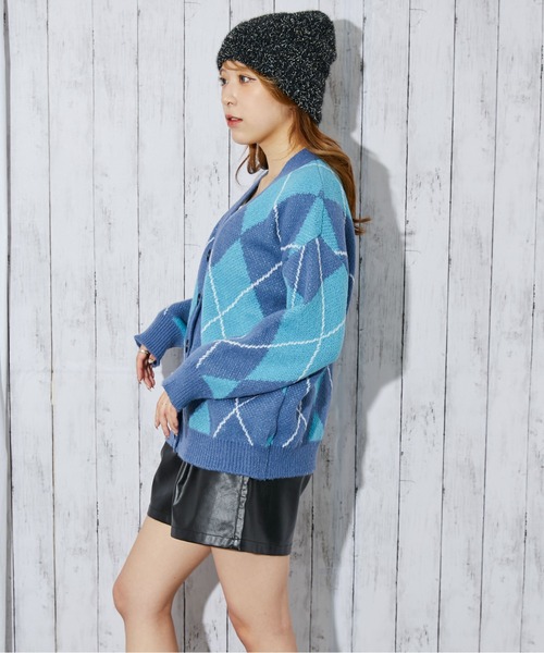 GORGE（ゴージ）の「《大柄アーガイル×ゆるシルエット》レディース ニットカーディガン レトロ 秋冬（カーディガン/ボレロ・レディース・ブルー/ブラウン/アイボリー・F）」の9枚目の写真