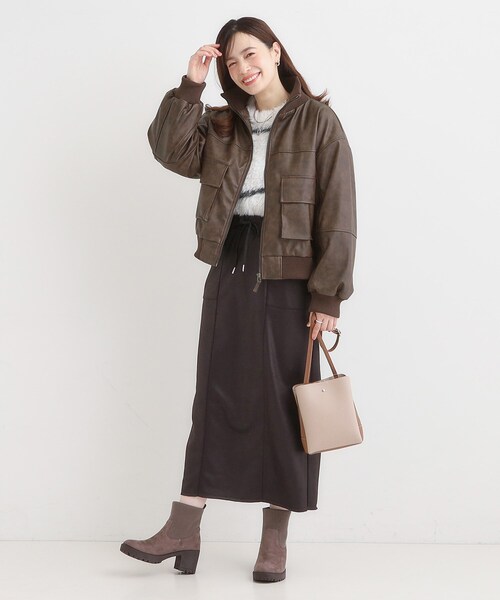 Cutie Blonde(キューティーブロンド)の「【S-LL】大人綺麗 レザー調リブブルゾン(ブルゾン・レディース・ダークブラウン/ブラック・01/02/03/04)」の9枚目の写真