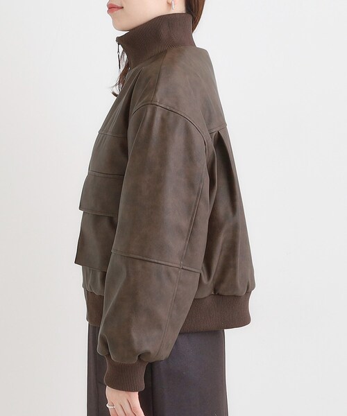 Cutie Blonde(キューティーブロンド)の「【S-LL】大人綺麗 レザー調リブブルゾン(ブルゾン・レディース・ダークブラウン/ブラック・01/02/03/04)」の12枚目の写真