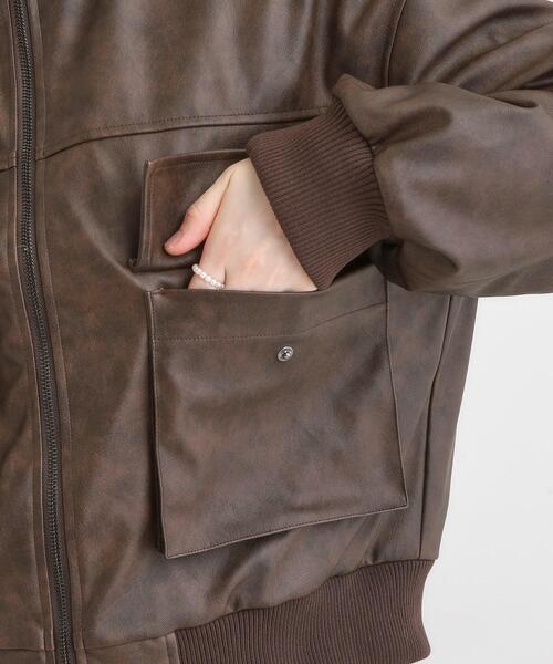 Cutie Blonde(キューティーブロンド)の「【S-LL】大人綺麗 レザー調リブブルゾン(ブルゾン・レディース・ダークブラウン/ブラック・01/02/03/04)」の17枚目の写真