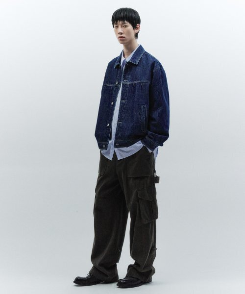 INSILENCE（インサイロンス）の「オーバーサイズトラッカージャケット MID BLUE（デニムジャケット・レディース・その他・LARGE/MEDIUM）」の3枚目の写真