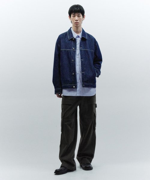 INSILENCE（インサイロンス）の「オーバーサイズトラッカージャケット MID BLUE（デニムジャケット・レディース・その他・LARGE/MEDIUM）」の5枚目の写真