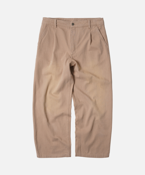 FRIZMWORKS(フリズムワークス)の「WASHED COTTON ONE TUCK PANTS _ BEIGE(その他パンツ・メンズ・その他・MEDIUM/LARGE/X-LARGE)」の1枚目の写真