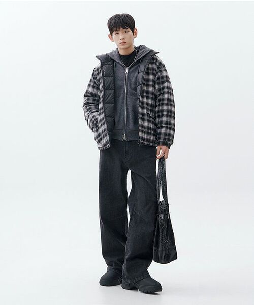 MUSINSA STANDARD（ムシンサスタンダード）の「テンセルスリムモックネック長袖Tシャツ[ブラック]（Tシャツ/カットソー・メンズ・その他・MEDIUM/LARGE/X-LARGE/XX-LARGE/SMALL）」の11枚目の写真