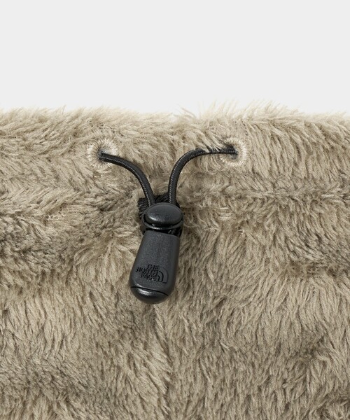 THE NORTH FACE（ザノースフェイス）の「＜THE NORTH FACE＞スーパーバーサロフトネックゲイター（ネックウォーマー/スヌード・レディース・ブラック/モカ・FREE）」の9枚目の写真