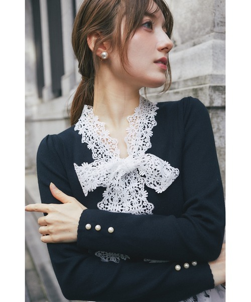 tocco closet(トッコ クローゼット)の「レースボウタイリボン付き配色ニットプルオーバー(ニット/セーター・レディース・ネイビー/ブラック/グレー・M)」の8枚目の写真