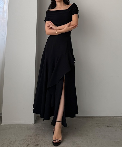 Louere(ルエレ)の「イレヘムスリットフレアスカート(スカート・レディース・アイボリー/チャコール/ブラック・MEDIUM/SMALL/X-LARGE/LARGE)」の3枚目の写真