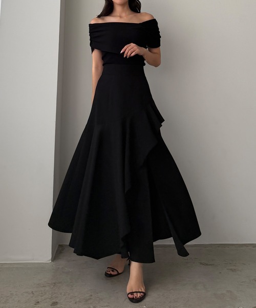 Louere(ルエレ)の「イレヘムスリットフレアスカート(スカート・レディース・アイボリー/チャコール/ブラック・MEDIUM/SMALL/X-LARGE/LARGE)」の22枚目の写真