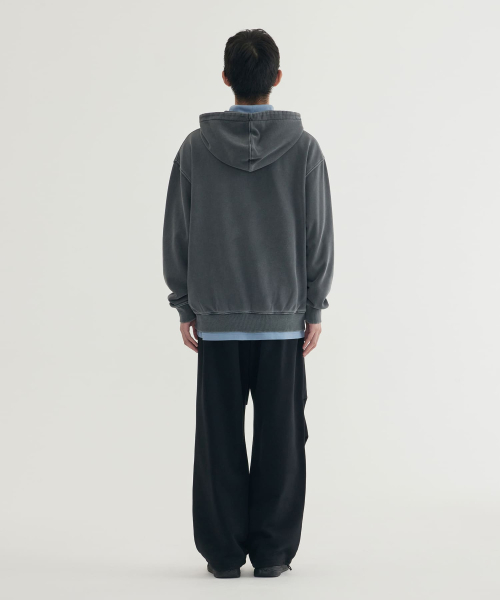 COVERNAT(カバーナット)の「シグニチャーシンボルパラシュートスウェットパンツ ブラック(その他パンツ・レディース・その他・MEDIUM/LARGE/X-LARGE/SMALL)」の5枚目の写真