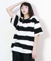 男女共用オーバーサイズボールドストライプ半袖Tシャツブラック