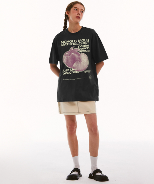 MATCHGLOBE(マッチグローブ)の「ピーチスオーバーサイズTシャツ(ブラック)(Tシャツ/カットソー・レディース・その他・FREE)」の3枚目の写真