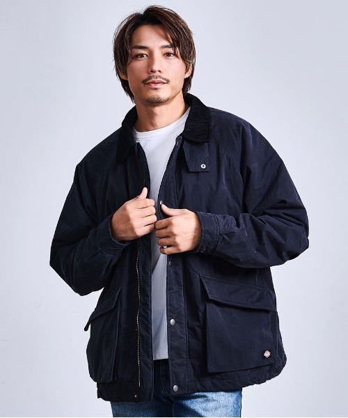 Dickies(ディッキーズ)の「『Dickies/ディッキーズ』CNピーチ薄中綿ワークジャケット(ブルゾン・メンズ・ブラック/オリーブ・LL/L/M)」の2枚目の写真