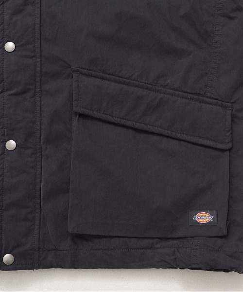Dickies(ディッキーズ)の「『Dickies/ディッキーズ』CNピーチ薄中綿ワークジャケット(ブルゾン・メンズ・ブラック/オリーブ・LL/L/M)」の16枚目の写真