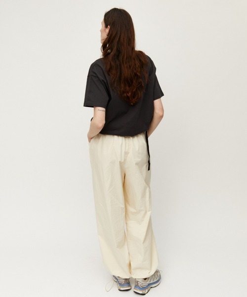 Auntie Rosa Holiday(アンティローザホリデー)の「HaileyプリントTEE(Tシャツ/カットソー・レディース・オフホワイト/チャコールグレー/ライトグレー・FREE)」の5枚目の写真