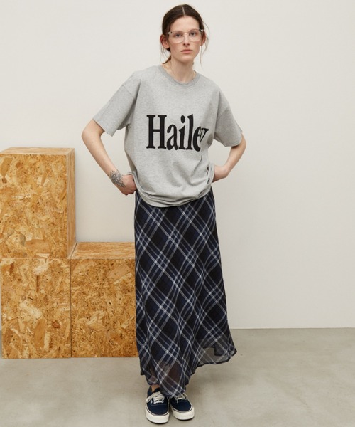 Auntie Rosa Holiday(アンティローザホリデー)の「HaileyプリントTEE(Tシャツ/カットソー・レディース・オフホワイト/チャコールグレー/ライトグレー・FREE)」の11枚目の写真