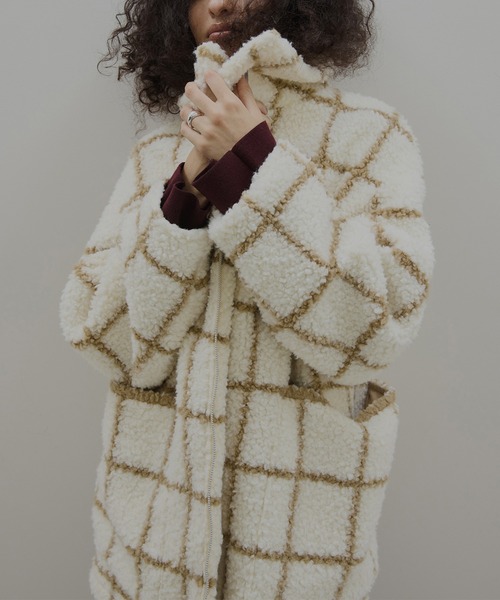 Ameri(アメリ)の「UND WINDOWPANE ZIPUP MIDI COAT(ブルゾン・レディース・アイボリー/ブラウン・SMALL/MEDIUM)」の8枚目の写真