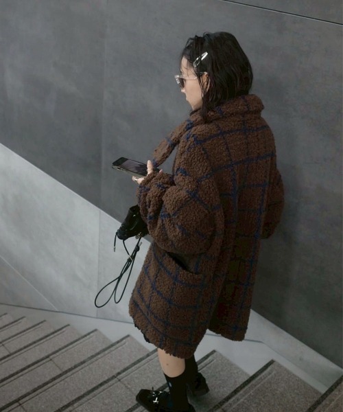 Ameri(アメリ)の「UND WINDOWPANE ZIPUP MIDI COAT(ブルゾン・レディース・アイボリー/ブラウン・SMALL/MEDIUM)」の7枚目の写真