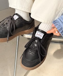 Java（ジャバ）の「《JaVaジャバコラボ》“軽い”は、正義。2.8cmソールで自然にスタイルアップ。RetroStride （レトロストライド）軽量スニーカー（スニーカー）」