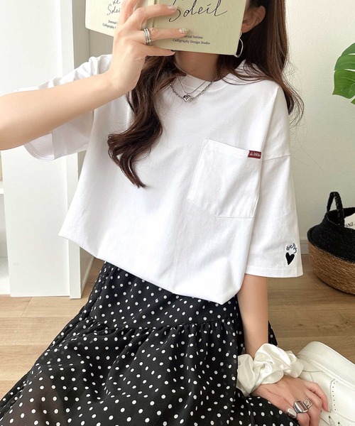 Java(ジャバ)の「《JaVaジャバコラボ》男女でお揃いできちゃう!バックプリントで差がつく個性派T♪ 裾スピンドル フロッキーバックプリントビッグTシャツ(Tシャツ/カットソー・レディース・ネイビー/チャコール/オフホワイト/ブラウン・MEDIUM/LARGE/X-LARGE/SMALL)」の7枚目の写真