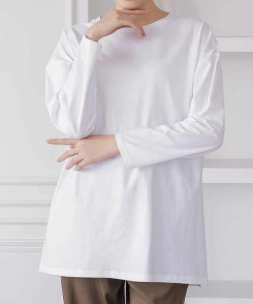 Cinderella(シンデレラ)の「カットソー 長袖 レディース ロング丈 カジュアル ドロップショルダー ゆったり 春 秋 冬 おしゃれ かわいい 無地 シンプル 女性 きれいめ ラフ 大きいサイズ リラックス 綿100% コットン(Tシャツ/カットソー・レディース・ブルー/グレー/ブラック/ダークグレー/ホワイト・MEDIUM/LARGE)」の8枚目の写真