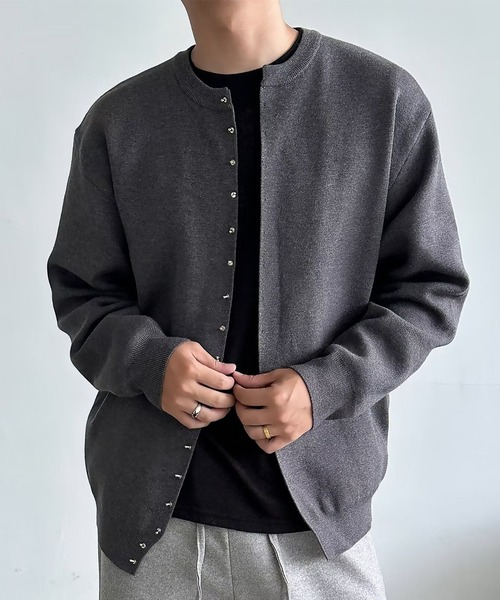 SBG(エスビー)の「SBG フロントボタン クルーネックカーディガン(カーディガン/ボレロ・メンズ・グレー・LARGE/MEDIUM)」の1枚目の写真