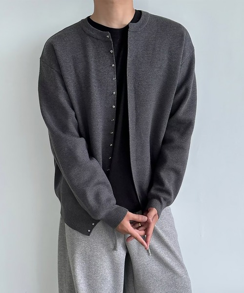 SBG(エスビー)の「SBG フロントボタン クルーネックカーディガン(カーディガン/ボレロ・メンズ・グレー・LARGE/MEDIUM)」の2枚目の写真