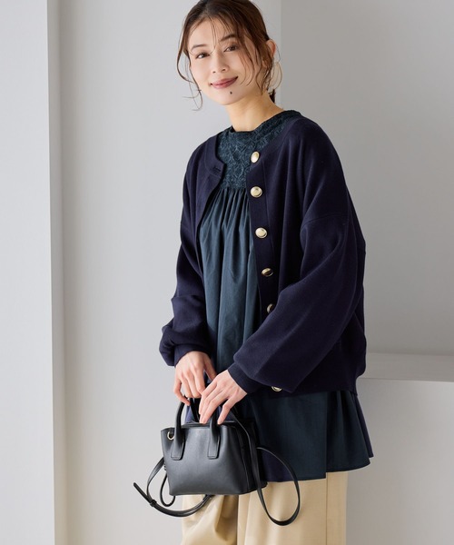 studio CLIP(スタディオクリップ)の「【WEB限定】ゴールドボタンカーディガン《オケージョン2026SS》(カーディガン/ボレロ・レディース・ネイビー/ブラック・FREE)」の14枚目の写真