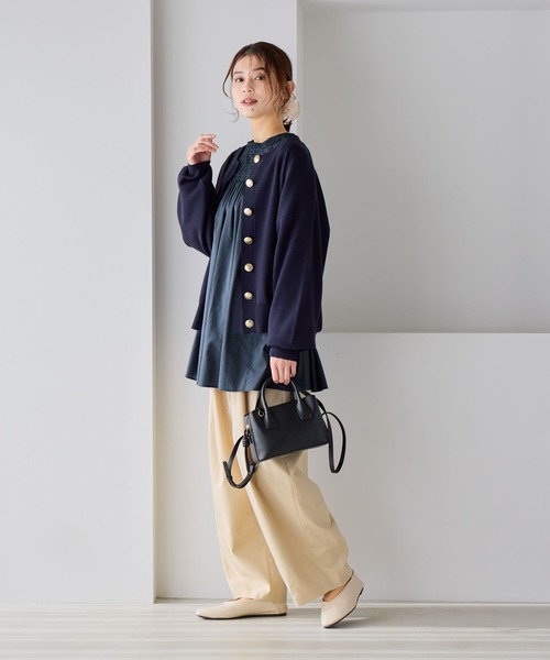 studio CLIP(スタディオクリップ)の「【WEB限定】ゴールドボタンカーディガン《オケージョン2026SS》(カーディガン/ボレロ・レディース・ネイビー/ブラック・FREE)」の16枚目の写真