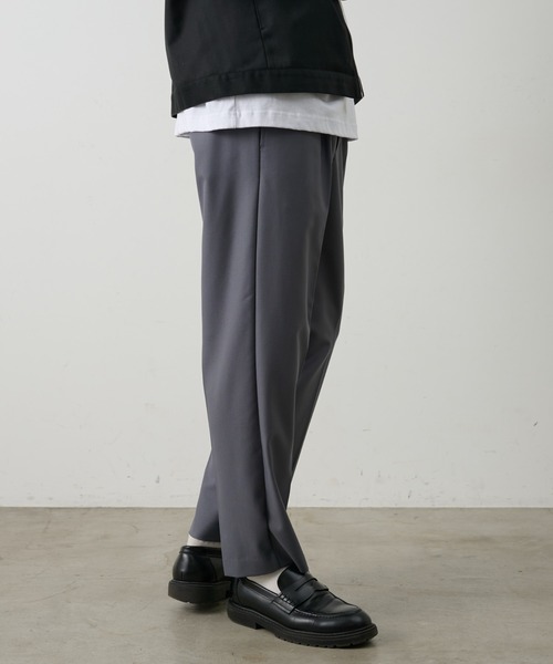 COLONY 2139(コロニートゥーワンスリーナイン)の「コンフォートツイルテーパードスラックス(スラックス・メンズ・ブラウン/グレー/ブラック・LARGE/MEDIUM)」の15枚目の写真