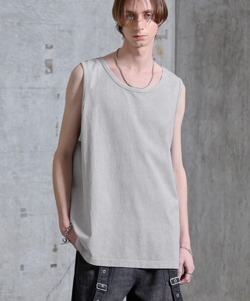 SERACE（セラス）の「【SERACE】Loose side slit layered tank top / ルーズサイドスリットレイヤードタンクトップ（タンクトップ・メンズ・ブラック系/グレー系・L/M/S）」の2枚目の写真