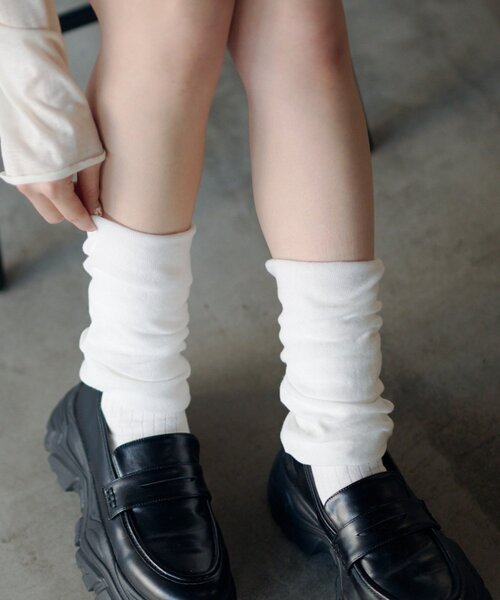 Kastane（カスタネ）の「【新色追加】2WAYハイソックス（ソックス/靴下・レディース・アイボリー/グレー/ホワイト・FREE）」の4枚目の写真