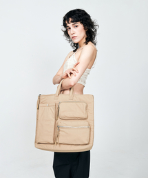 VLOT（ブロット）の「スマートスプリットヘルメットバッグ[ベージュ]（トートバッグ）」