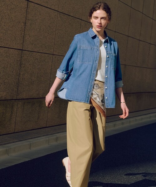 J.PRESS(ジェイプレス)の「【冷房対策に】コットンリネン 7oz デニム シャツ(シャツ/ブラウス・レディース・ダルブルー系/スカイブルー系・11/9)」の8枚目の写真