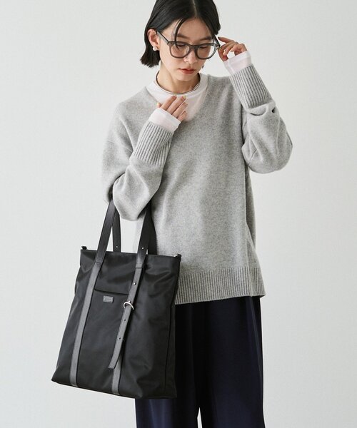 russet(ラシット)の「アシンメトリーハンドルトートバッ(SF-237)(トートバッグ・レディース・ブラック/キナリ/ブラック×ブルー/ライトグレー・FREE)」の17枚目の写真