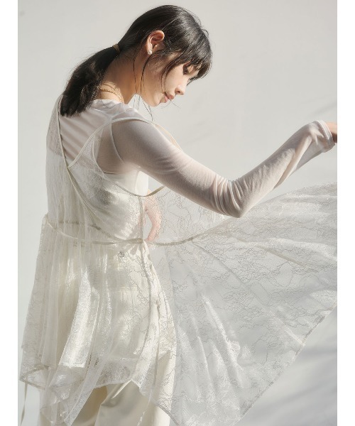 anuans（アニュアンス）の「チュールレースジレ（その他アウター・レディース・ブラック/アイボリー・F）」の6枚目の写真