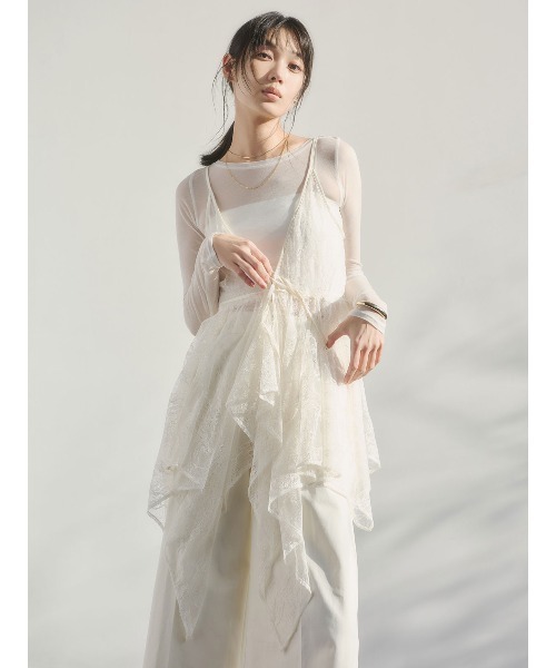 anuans（アニュアンス）の「チュールレースジレ（その他アウター・レディース・ブラック/アイボリー・F）」の5枚目の写真