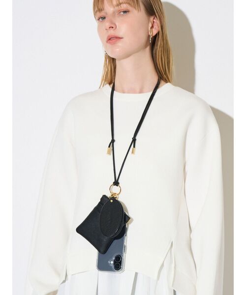 ELENDEEK（エレンディーク）の「ミラースマートフォンショルダー（スマホグッズ・レディース・ライトブルー/ブラック/オフホワイト・FREE）」の3枚目の写真