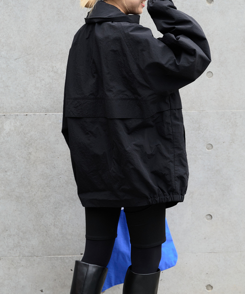 OUTDOOR PRODUCTS（アウトドアプロダクツ）の「撥水アスレチックBIGブルゾン ユニセックス着用可（その他アウター・レディース・ブラック・LARGE）」の4枚目の写真