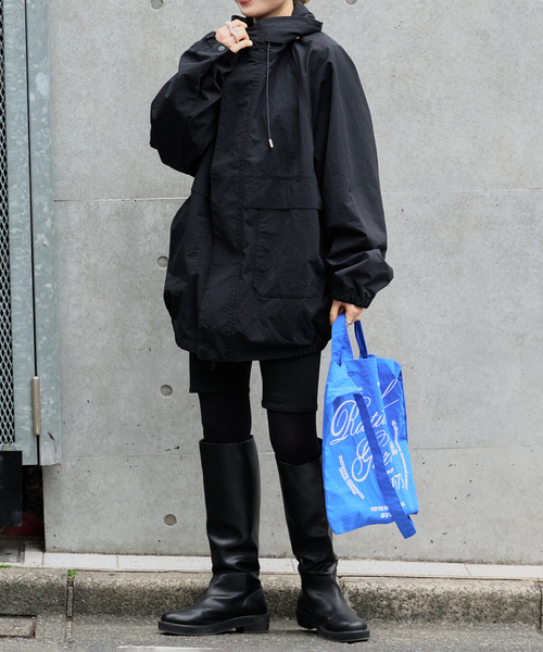 OUTDOOR PRODUCTS（アウトドアプロダクツ）の「撥水アスレチックBIGブルゾン ユニセックス着用可（その他アウター・レディース・ブラック・LARGE）」の8枚目の写真