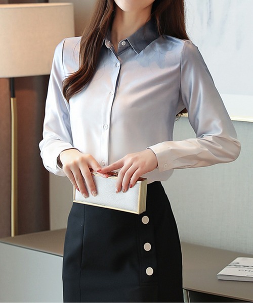 AMAJI(アマジ)の「グラデーションカラーシャツ(シャツ/ブラウス・レディース・パープル/ピンク/ブルー・SMALL/X-LARGE/LARGE/MEDIUM)」の1枚目の写真