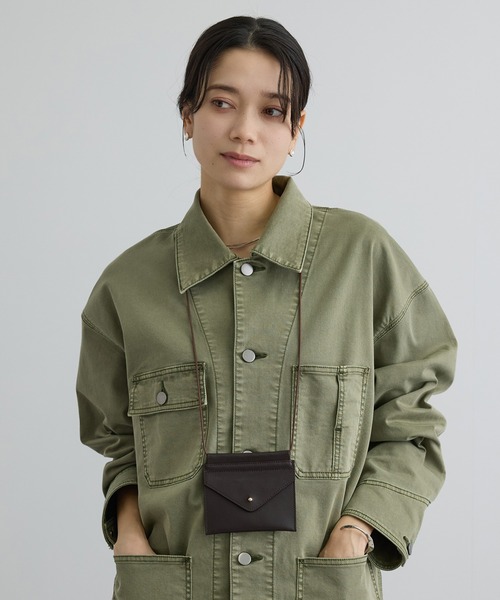 AMERICANA（アメリカーナ）の「【Americana（アメリカーナ） for SALON】エンベロップネックレスポーチ/ステッカー（ポーチ・レディース・ブラウン系その他/キャメル・FREE）」の4枚目の写真