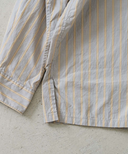 quadro（クオドロ）の「スーピマスタンドカラービッグシャツ（シャツ/ブラウス・レディース・グリーン/グレイッシュベージュ・FREE）」の10枚目の写真