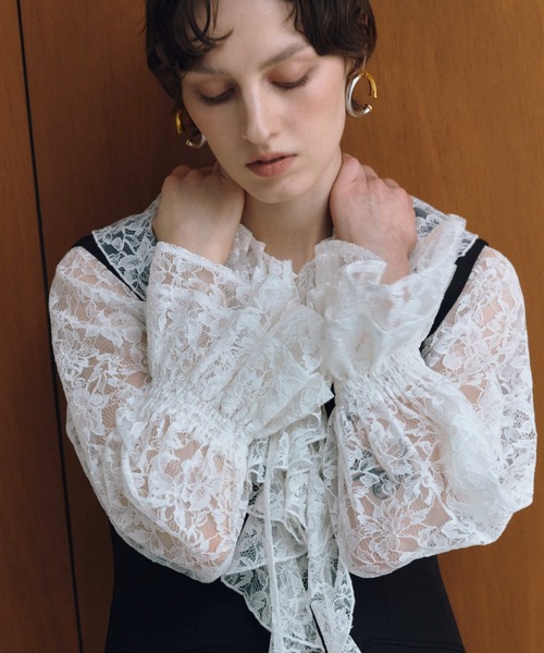 ANDRESD(アンドレスド)の「レースラッフルオールインワンドレス / lace ruffle all-in-one dress(パンツドレス・レディース・ブラック/ベージュ/グレー・L/M/S)」の20枚目の写真
