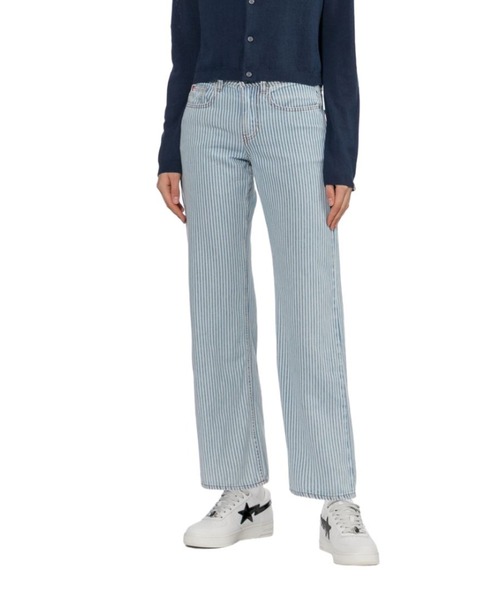 A BATHING APE（アベイシングエイプ）の「PU BADGE INDIGO STRIPE STRAIGHT CUT JEANS（デニムパンツ・レディース・インディゴブルー・X-SMALL/SMALL）」の3枚目の写真